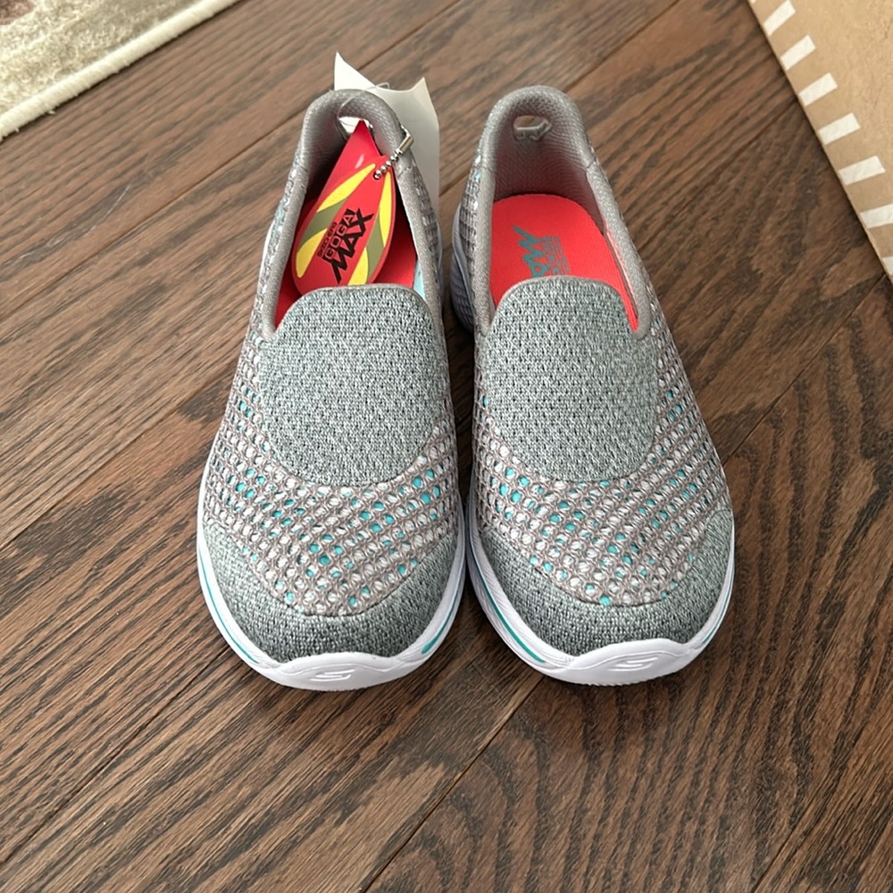 Brand new kids slip on sketchers “goga max performance “
